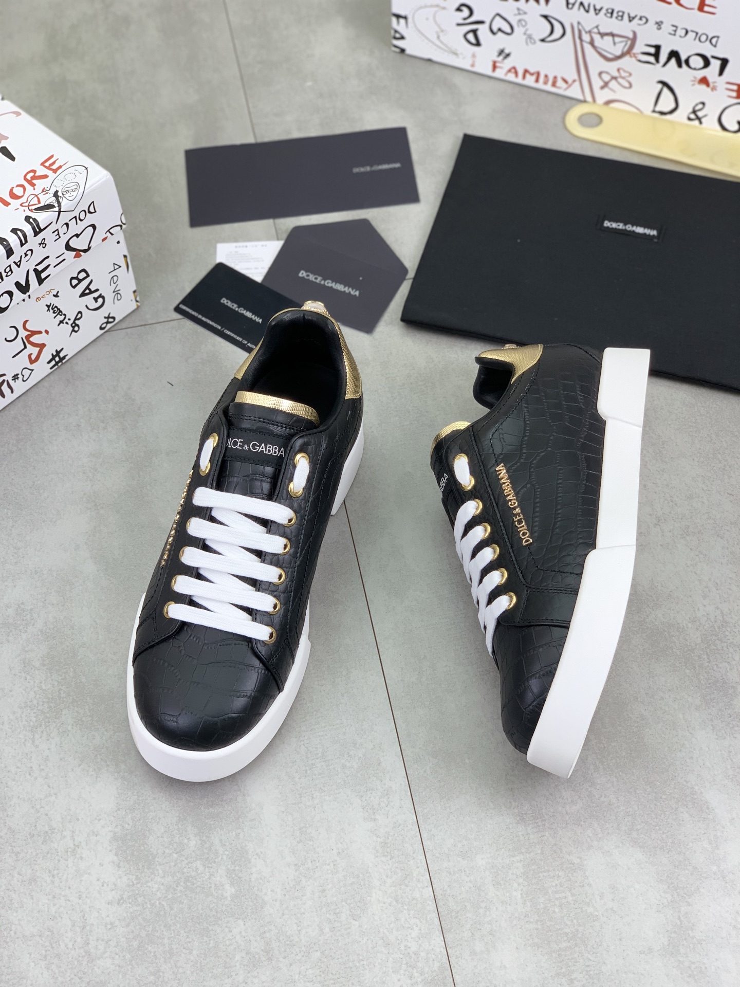 olce & Gabbana shoe